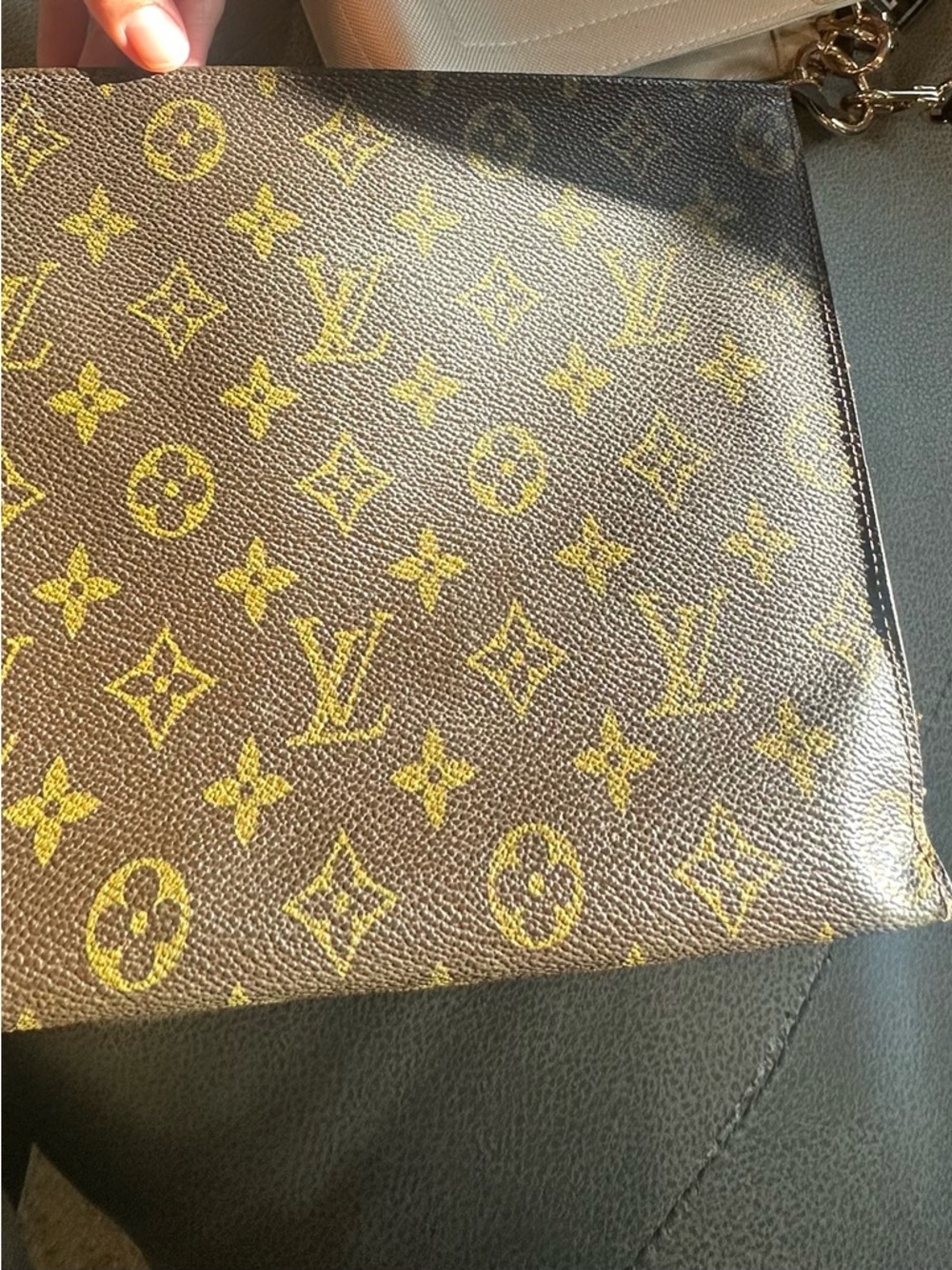 Louis Vuitton Brown Monogram pouch clutch bag - Picture 12 of 16